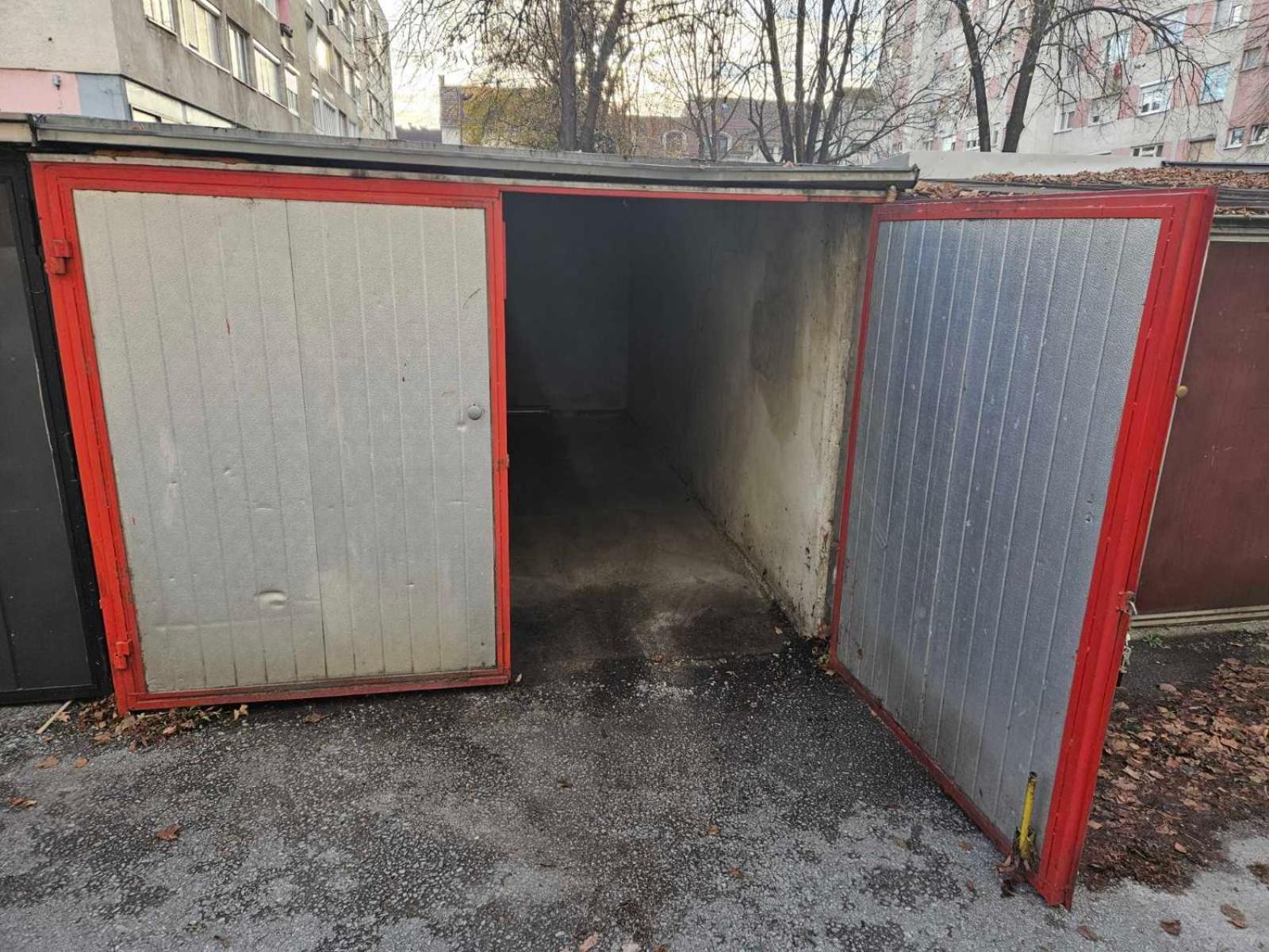 Apartman Centar Bulevar Ex Sa Garazom Banja Luka Exteriér fotografie