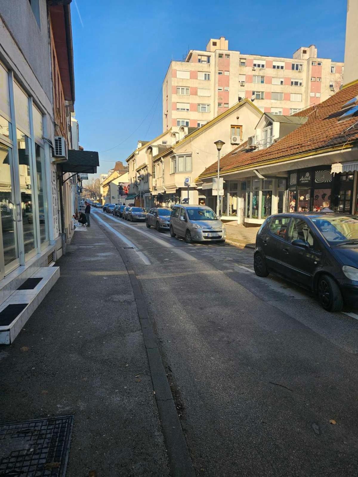Apartman Centar Bulevar Ex Sa Garazom Banja Luka Exteriér fotografie