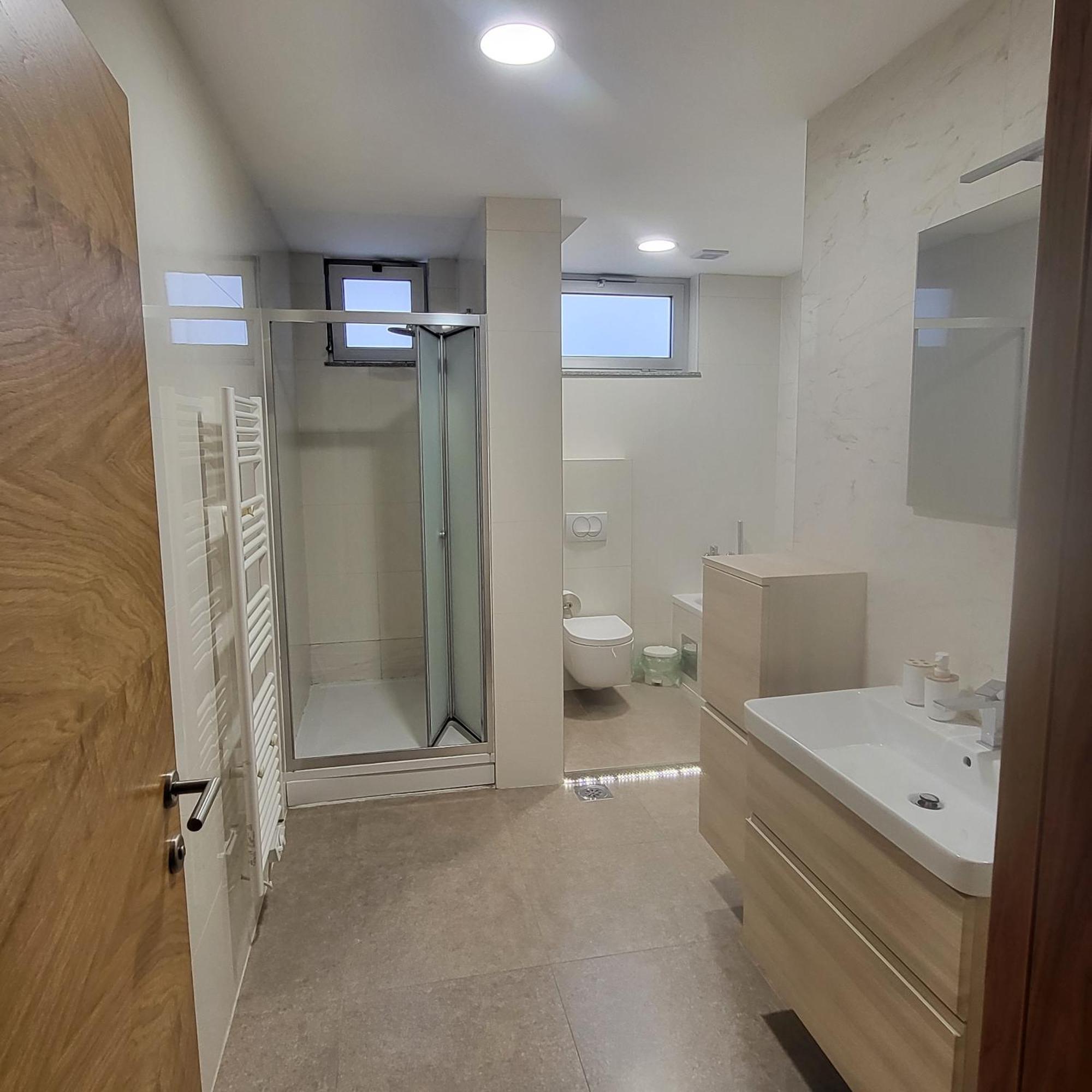 Apartman Centar Bulevar Ex Sa Garazom Banja Luka Exteriér fotografie